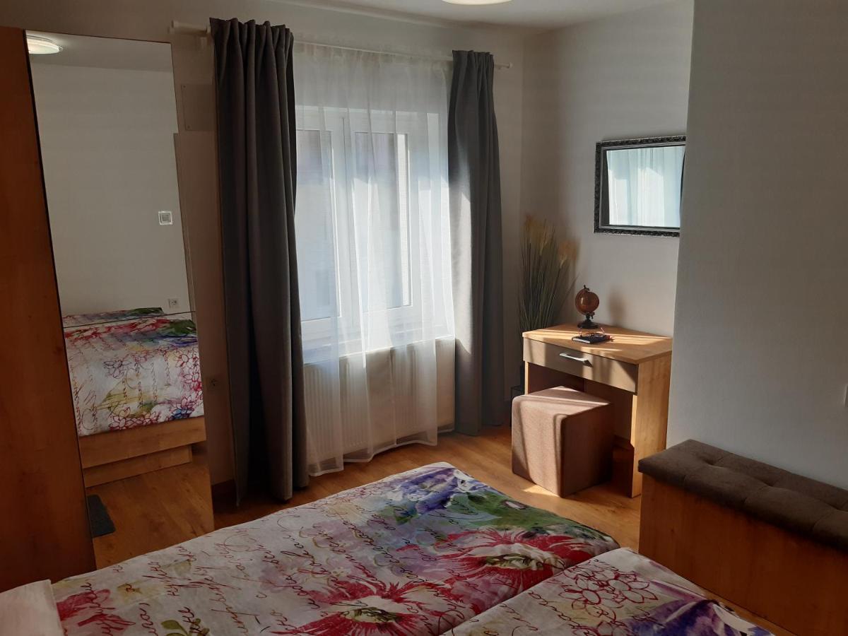 Apartman Ela Donji Rukavac Eksteriør billede