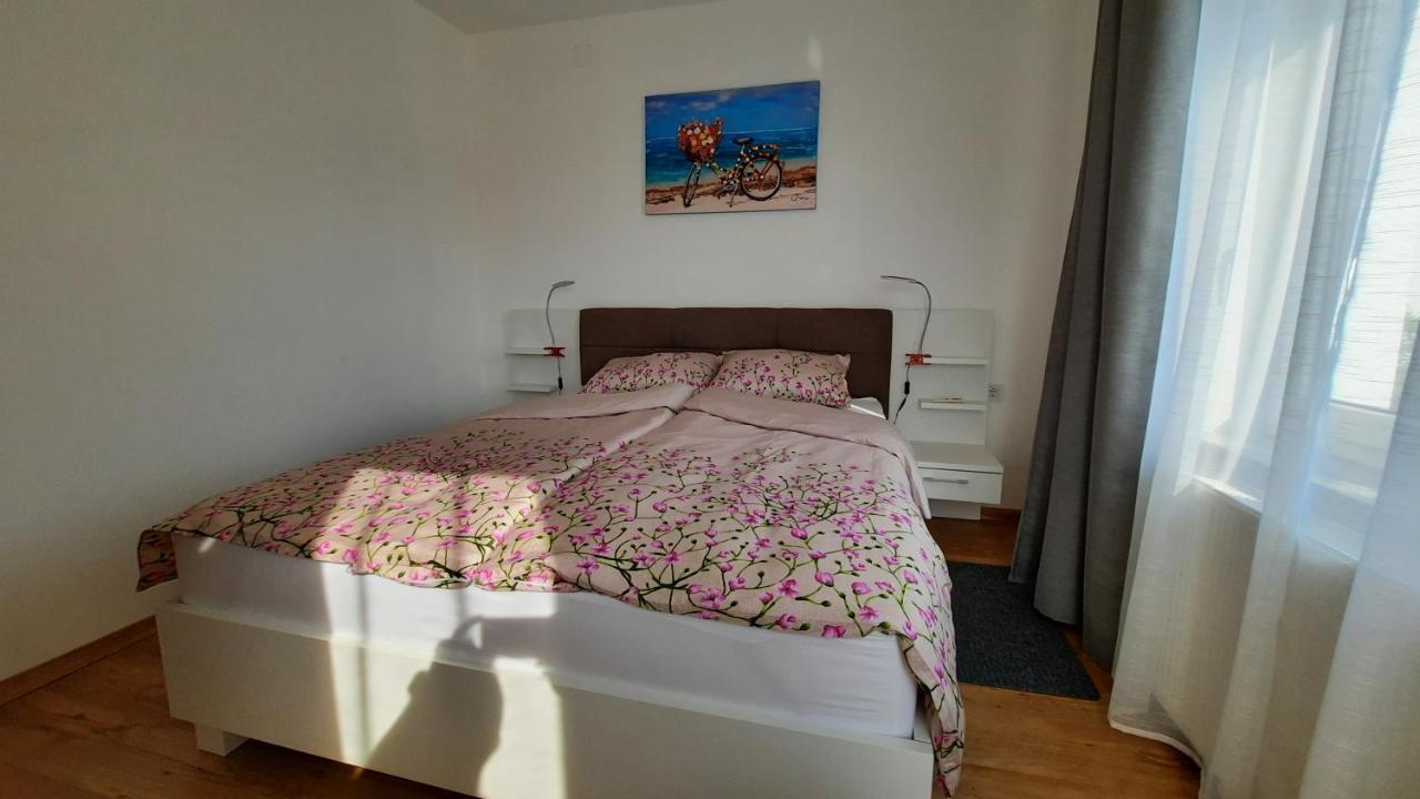Apartman Ela Donji Rukavac Eksteriør billede